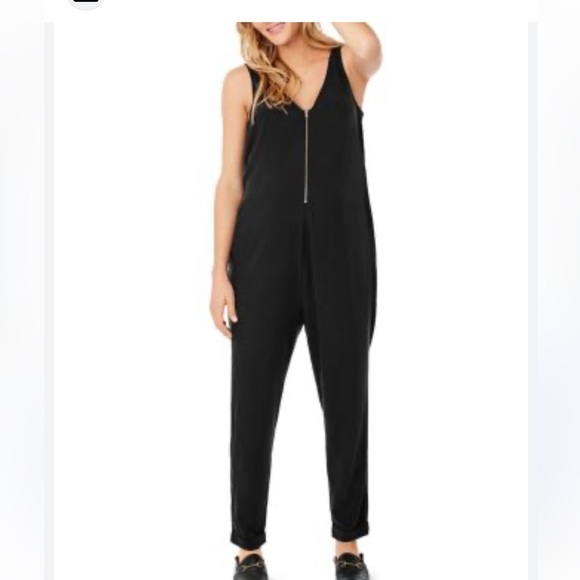 NWT Ingrid & Isabel Sleeveless Zip Front Maternity Jumpsuit - Picture 2 of 9